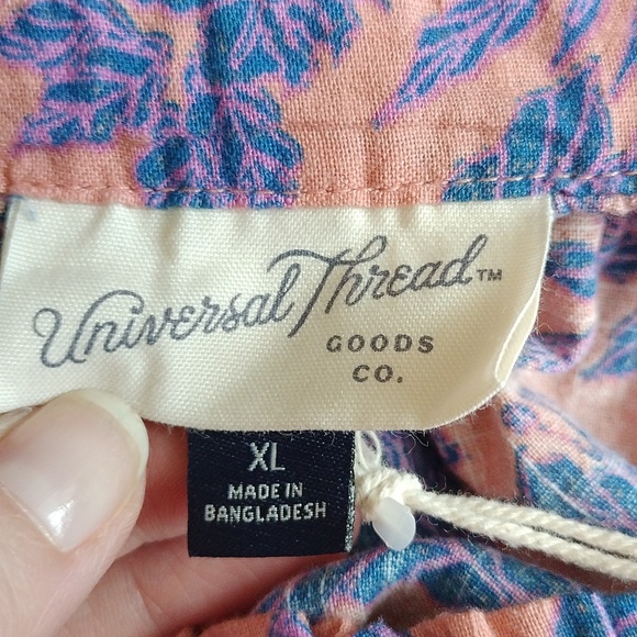 Women's Universal Thread brand tiered tie at the shoulder tank top size XL NWT - Picture 3 of 10